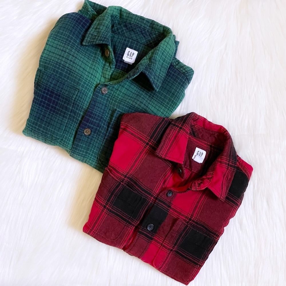GAP Kids 2 Flannel Long Sleeve Button Down Shirts